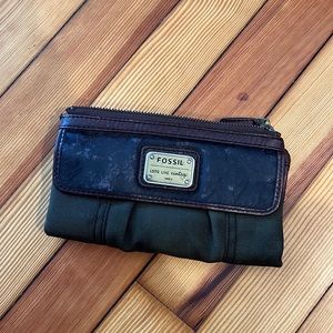 Fossil wallet